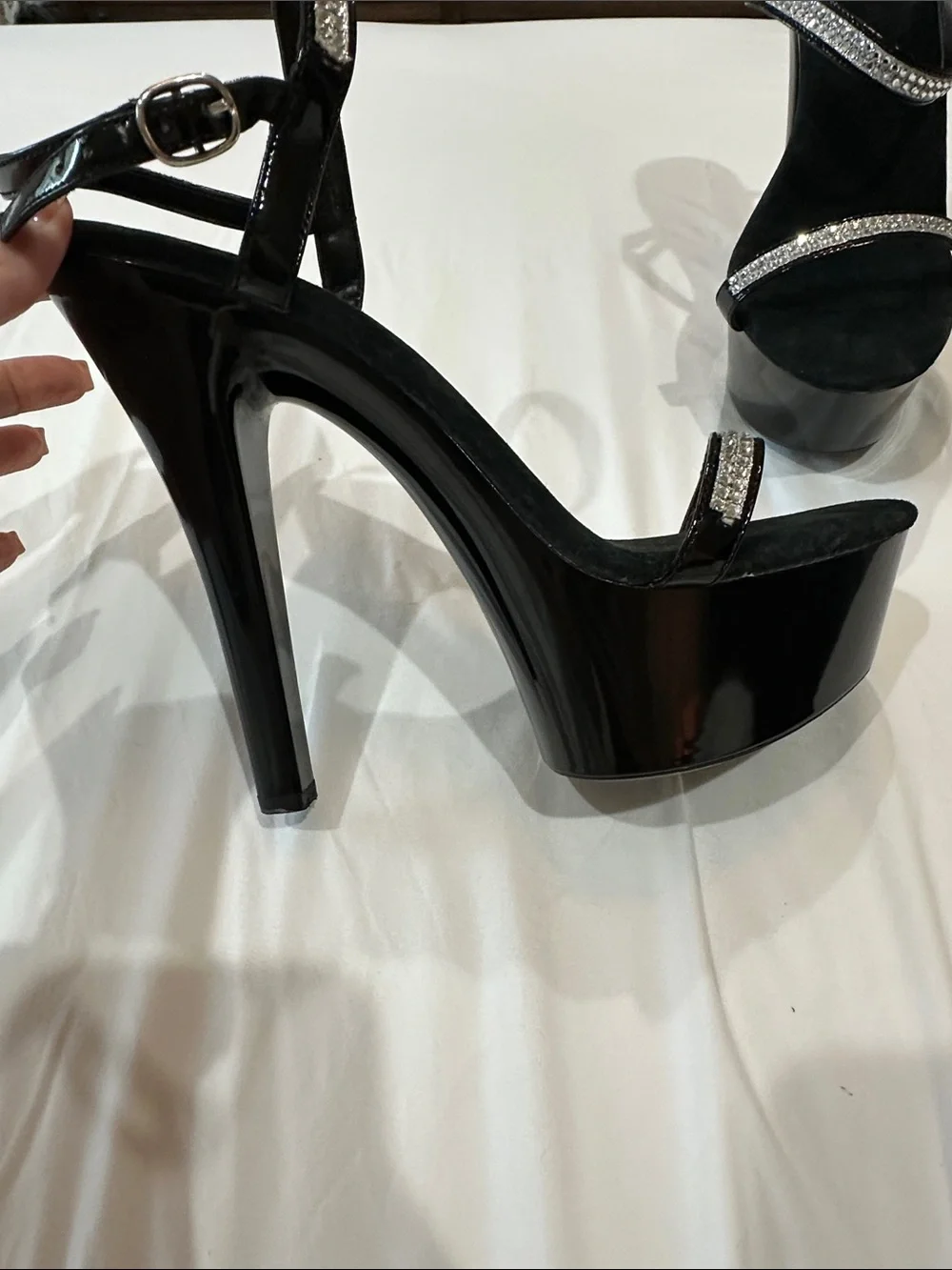 Ellie striking black